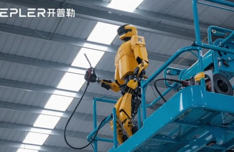 人形機(jī)器人競(jìng)爭(zhēng)：被高估的美國(guó)與被低估的中國(guó)